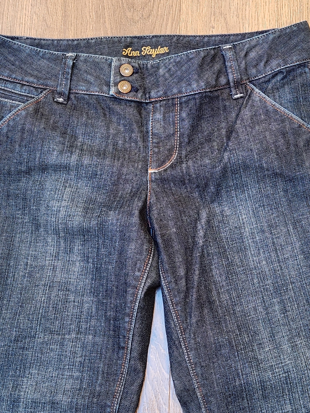 Ann Taylor Lindsay Waist Modern Fit Bootcut Jeans Blue Denim 10P - Like New - Picture 2 of 7